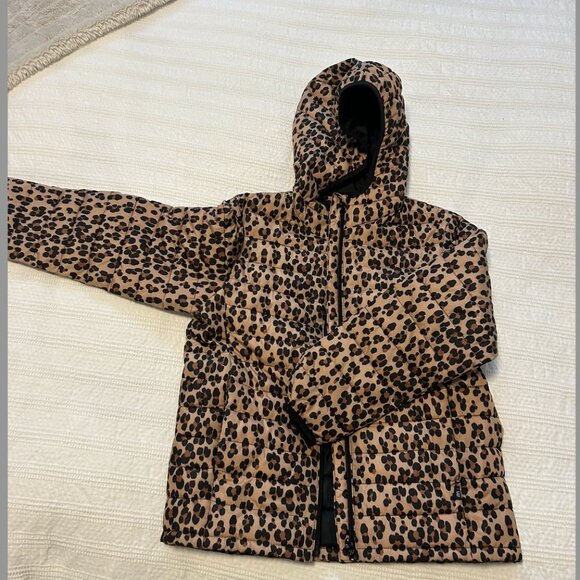 Joe Fresh leopard puffer jacket - Picture 1 of 2